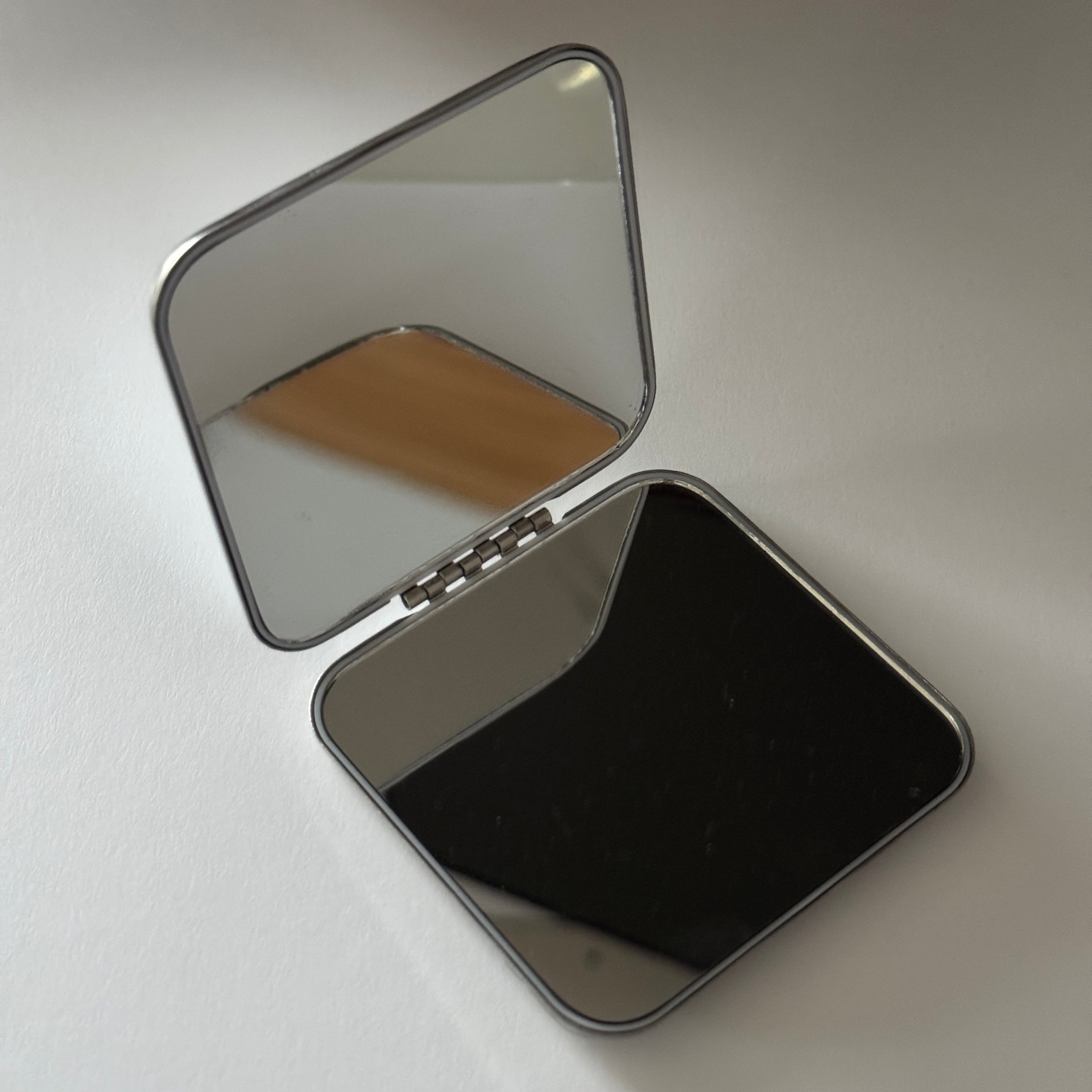 Nora silver compact mirror